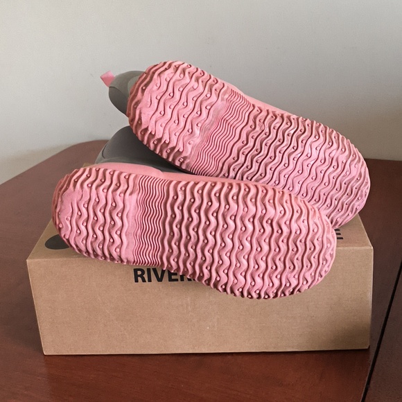 All season boots - Picture 2 of 3